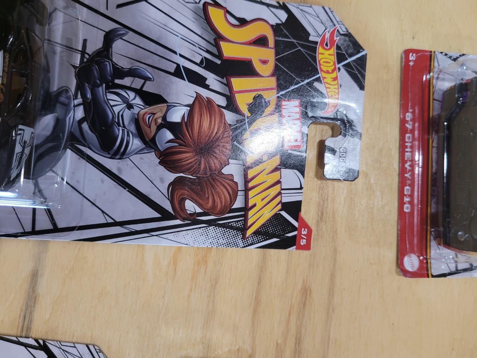 Hot Wheels Marvel Spider-Man Complete 5-Car Set – Sealed Die-Cast Collection - Thumbnail 6