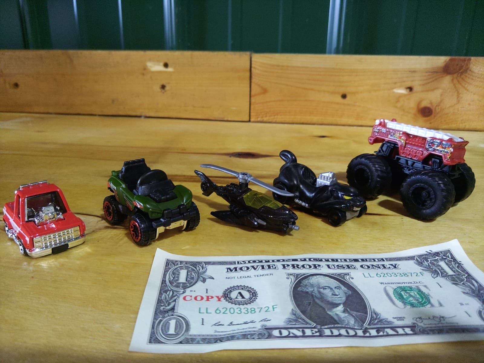 Hot Wheels Mixed Vehicle Lot – 5 Die-Cast Vehicles (2017–2020) - Thumbnail 2
