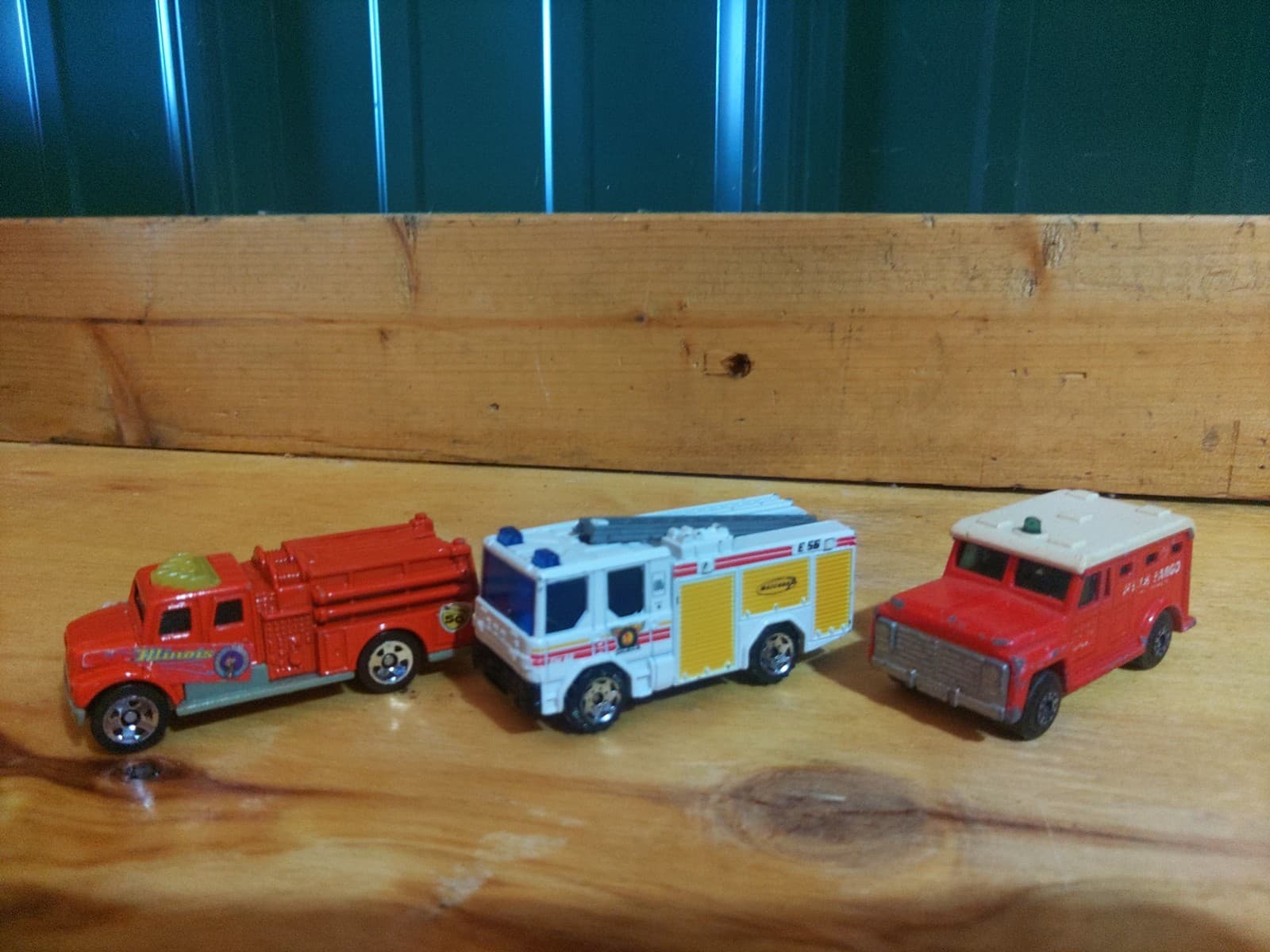 Mixed Die-Cast Toy Vehicle Lot – 6 Vehicles | Fire Trucks, Ambulance, SUV & Kell - Thumbnail 5