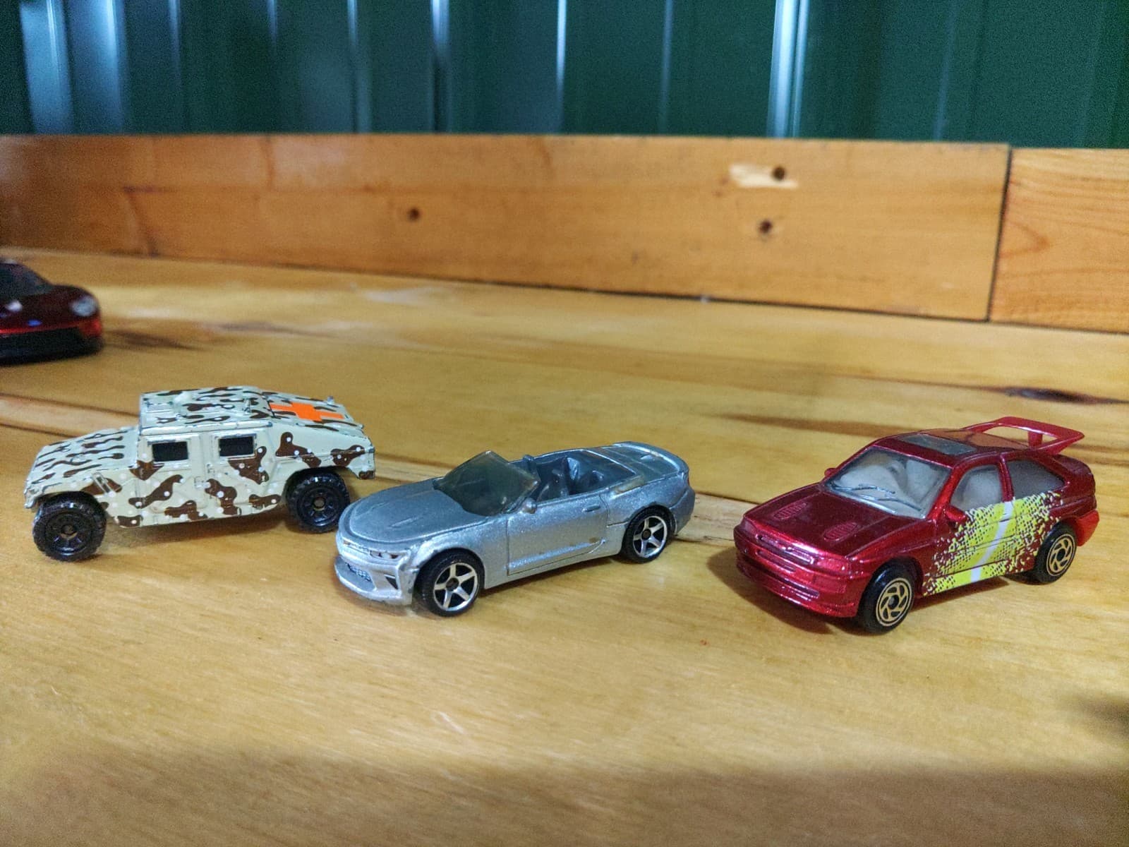 Hot Wheels & Matchbox Mixed Vehicle Lot – 5 Die-Cast Cars/Trucks (1993–2016) - Thumbnail 4