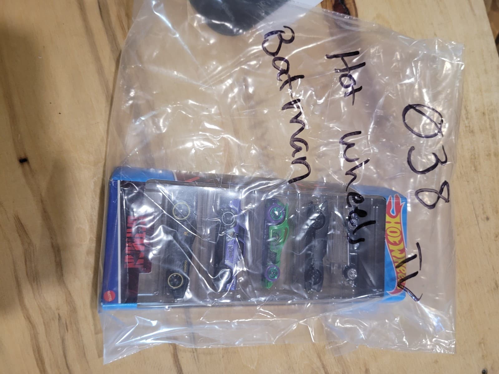 Hot Wheels DC Batman 5-Pack – Batmobile & Villains Die-Cast Cars – Sealed - Thumbnail 4