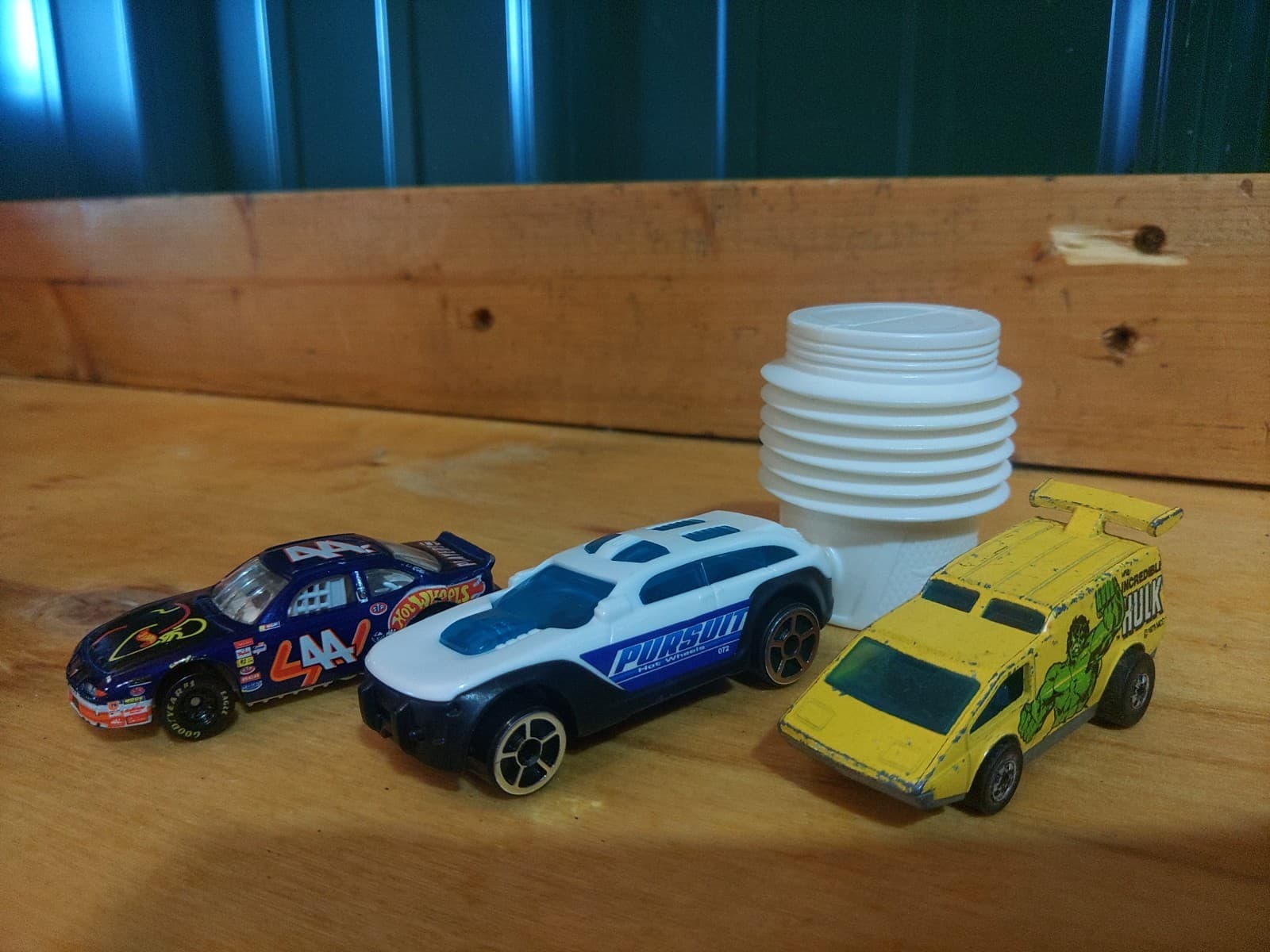 Hot Wheels Die-Cast Car Lot – 6 Cars | Nissan 350Z, NASCAR, Hulk Van & More - Thumbnail 5