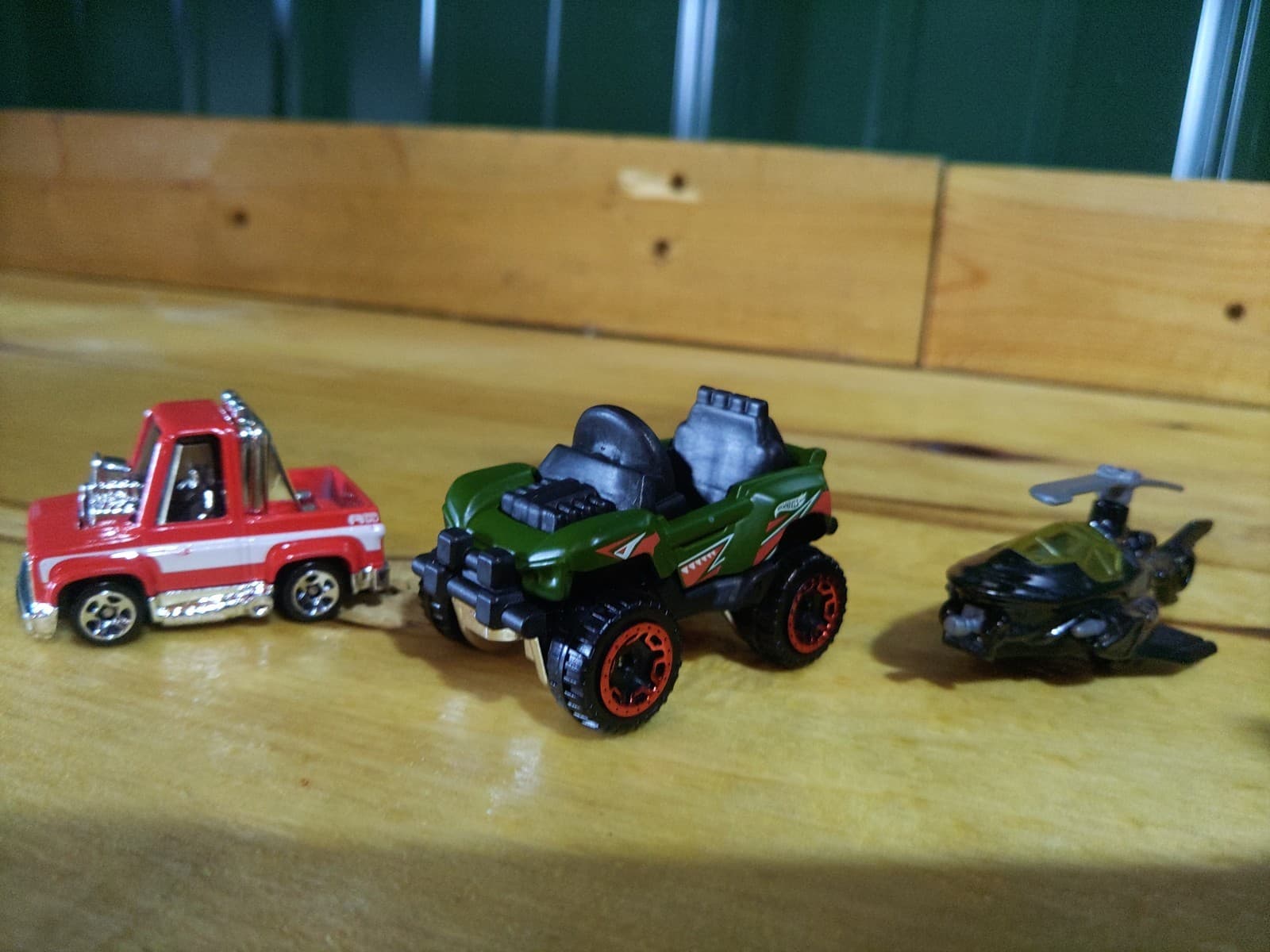 Hot Wheels Mixed Vehicle Lot – 5 Die-Cast Vehicles (2017–2020) - Thumbnail 6