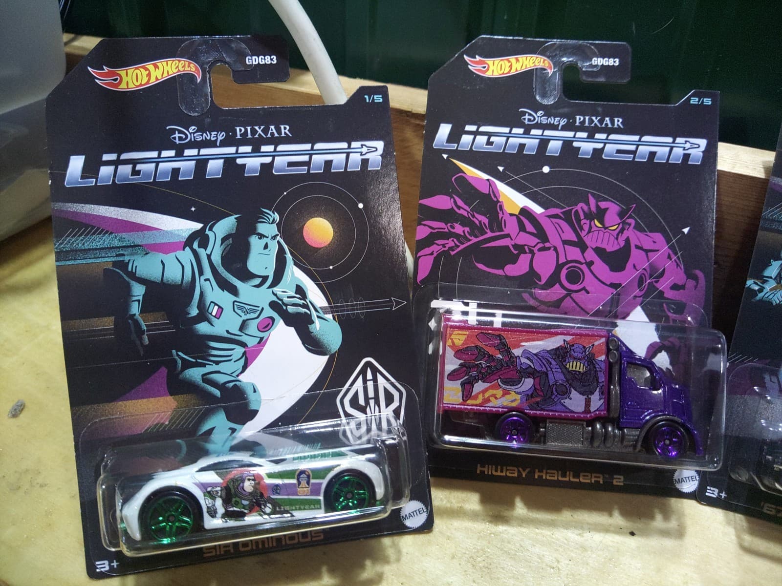 2022 Hot Wheels Disney Pixar LIGHTYEAR (Complete set of 5) - Thumbnail 2