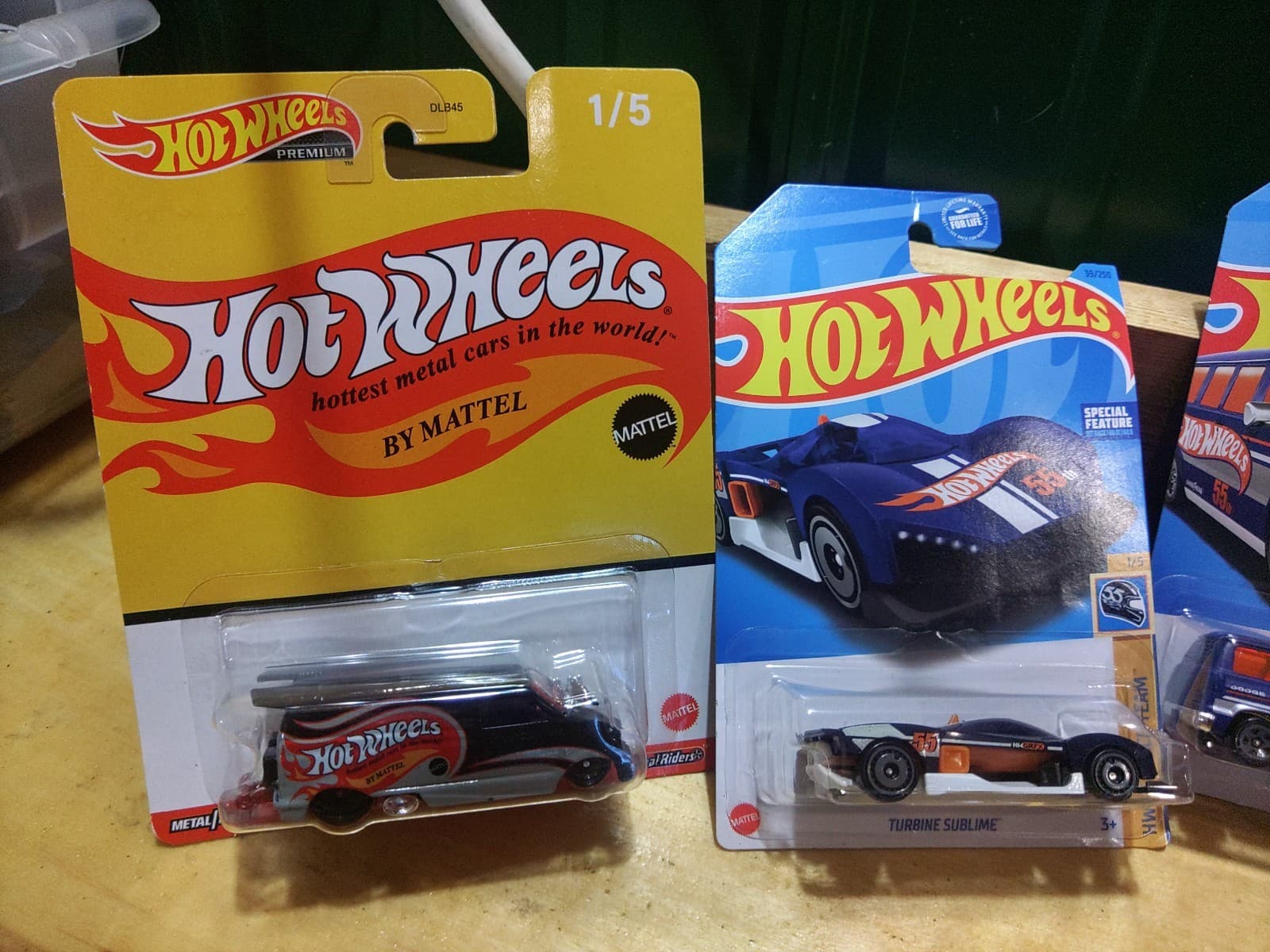Hot Wheels Lot - Thumbnail 2