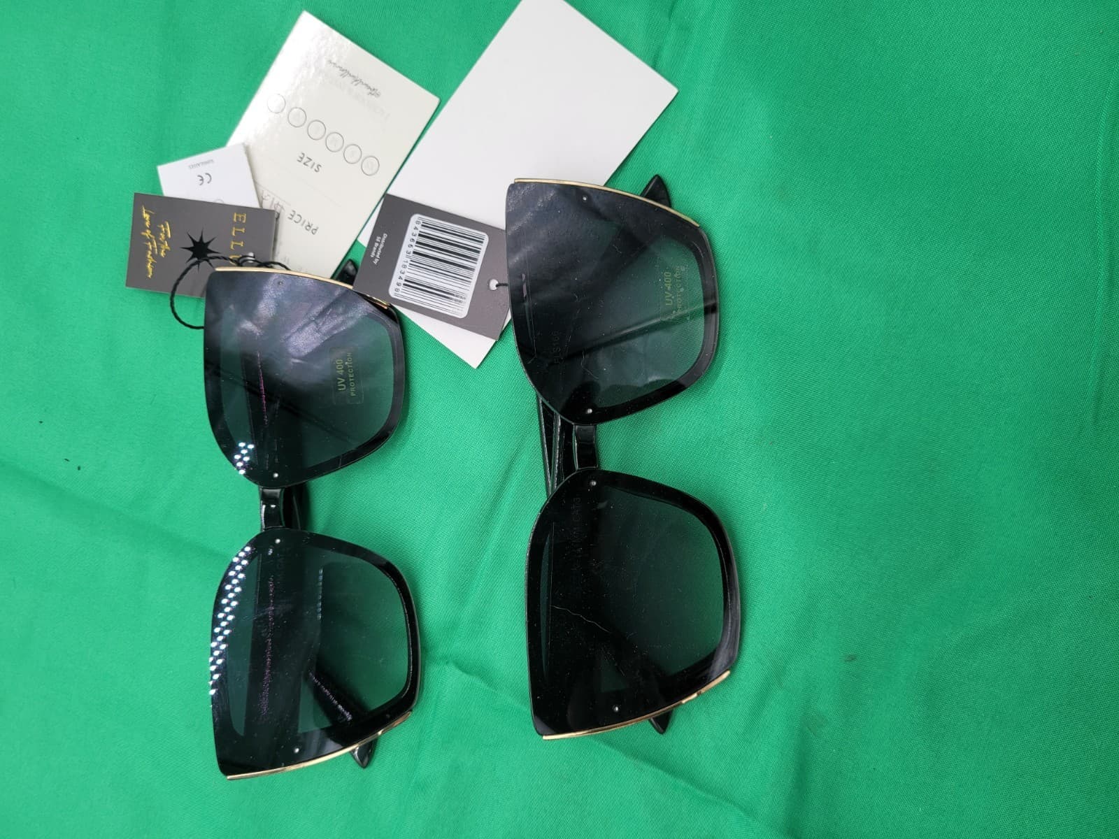 Ellison Oversized Square Sunglasses Black & Gold Women’s Fashion Shades UV400 - Thumbnail 2