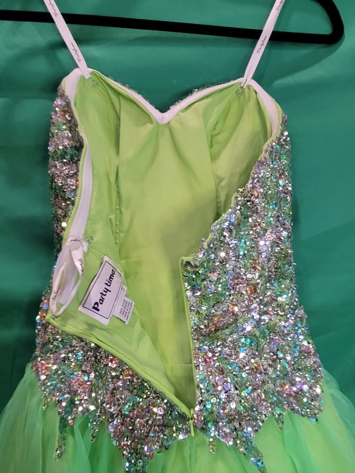 Party Time Lime Green Beaded & Sequin Homecoming Dress – Size 2 - Thumbnail 6