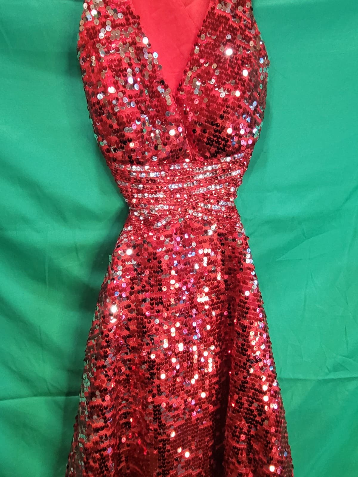 WOW! by Janie & Morgan Red Sequin Open Back Cocktail Dress – Size 2 - Thumbnail 2