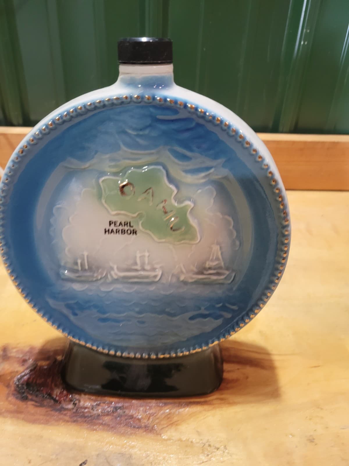 PEARL HARBOR SURVIVORS ASSOCIATION 1976 JIM BEAM BOTTLE/DECANTER;EXC. COND/NO PH - Thumbnail 2