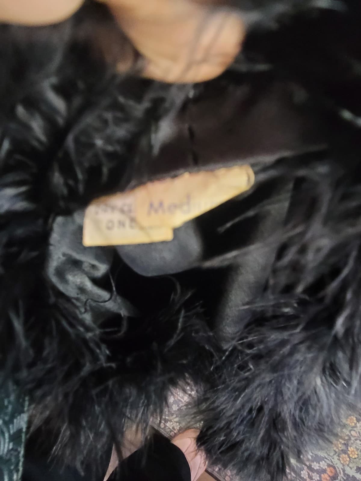 Vintage Black Feather Jacket / Bolero – Glam Evening Shrug – One Size - Thumbnail 4