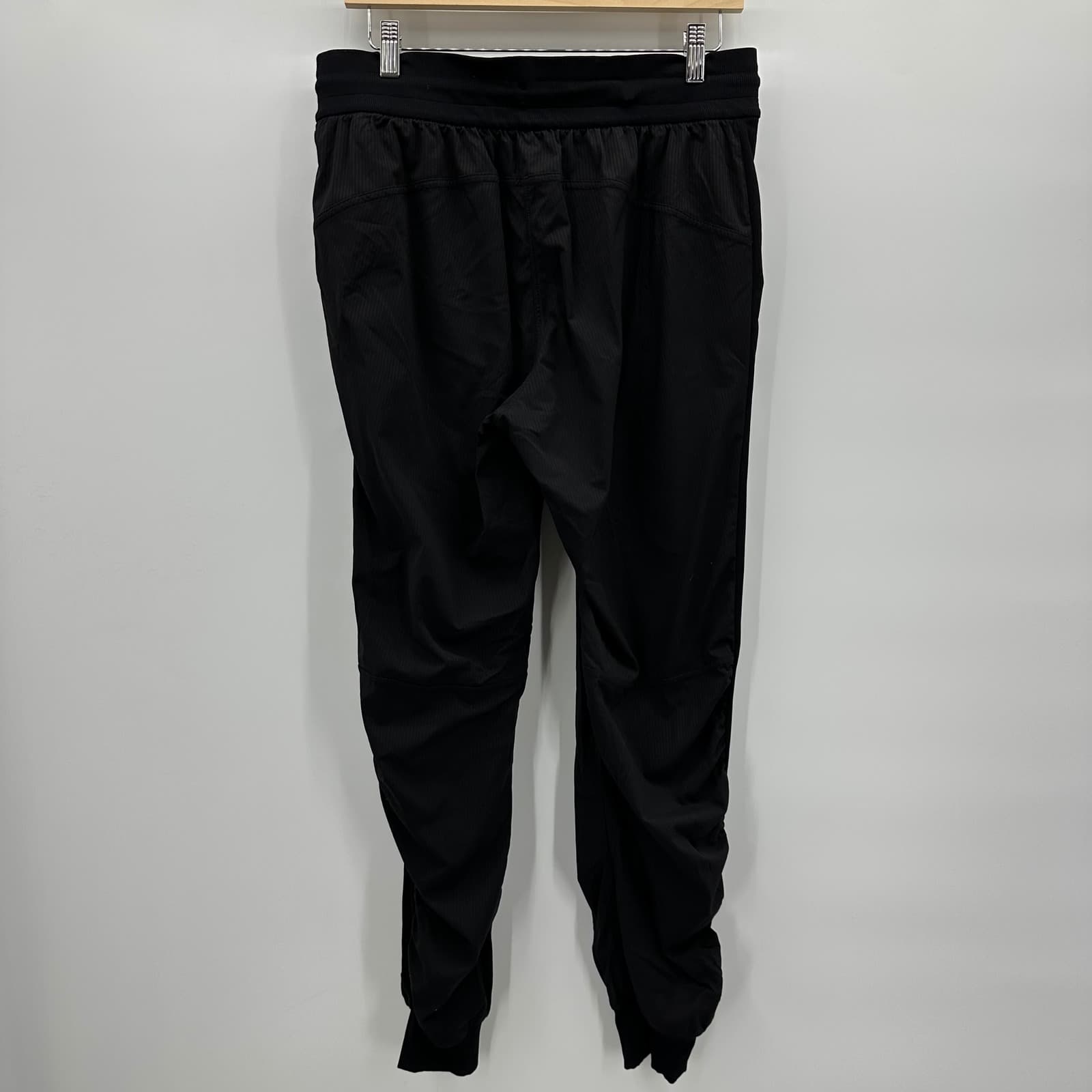 Lululemon Beyond the Studio Joggers in Black Size 10 - Thumbnail 3