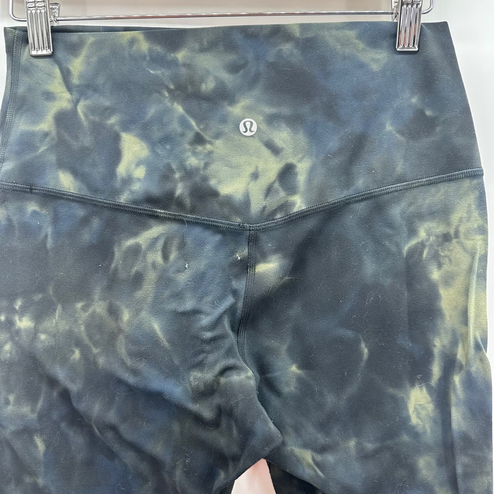Lululemon Align Crop 21" Diamond Dye Graphite Grey Bronze Green in Size 8 - Thumbnail 4