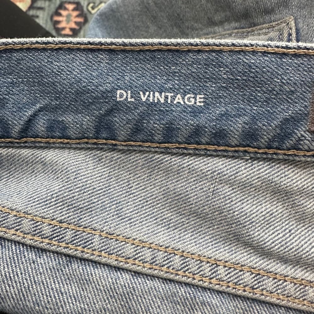 DL1961 Emilie Straight Ultra‎ High Rise Vintage 31" Sz 26 - Thumbnail 7