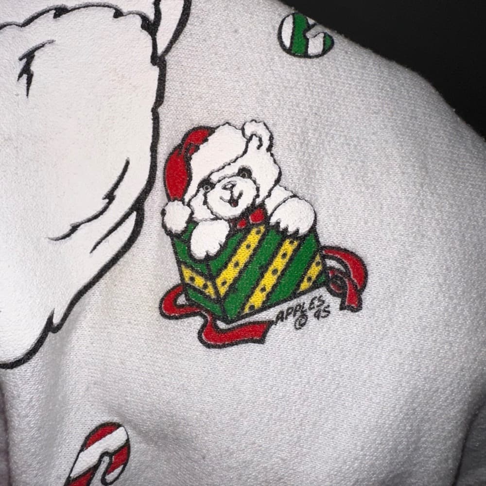 Apples Vintage Christmas Teddy Bears Sweatshirt Women's White L. Sleeve Cozy Top - Thumbnail 4