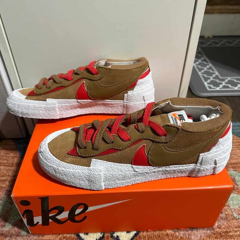 Nike Blazer Low/Sacai LT British Tan/University Red Men's‎ 6.5 Women's 8 - Thumbnail 5