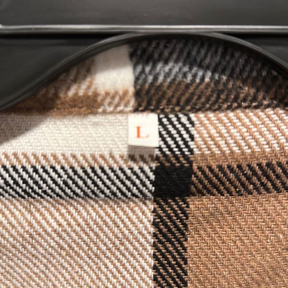 Brown Plaid Flannel Button Up Shacket‎ Sz L - Thumbnail 2