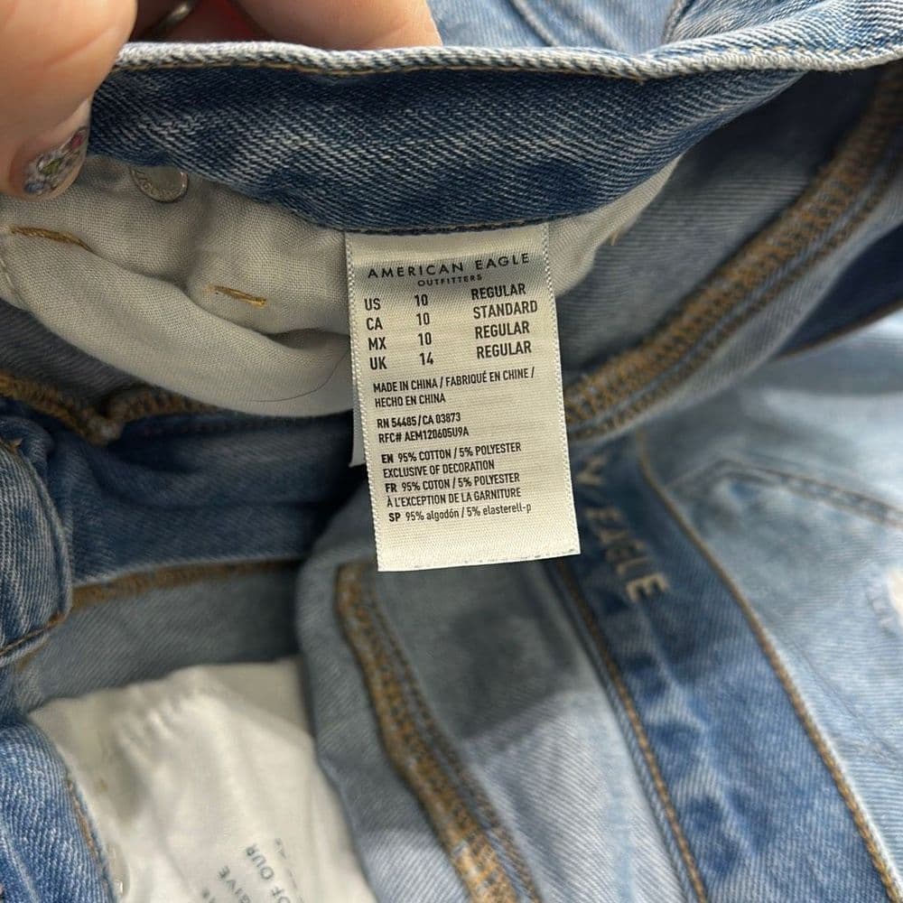 American Eagle Mom Jean Sz 10‎ Reg Distressed - Thumbnail 9