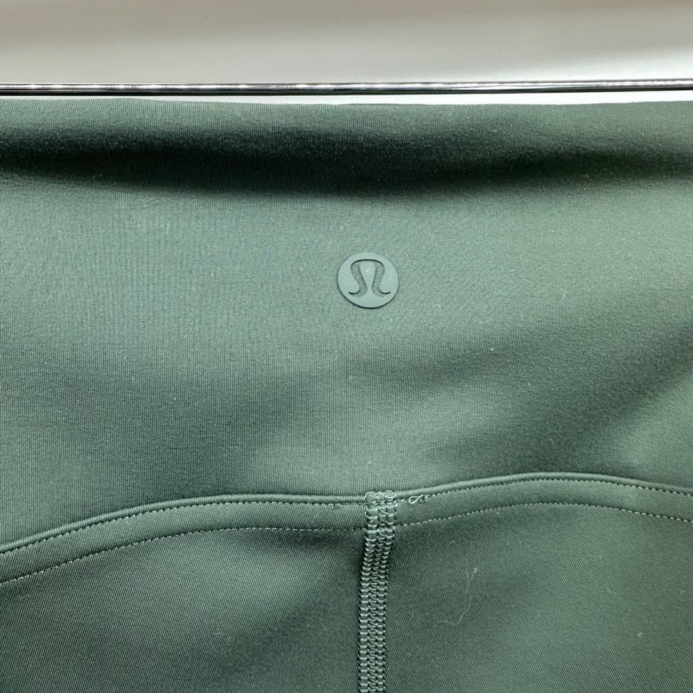 Lululemon Instill High-Rise Crop 23" in Smoked Spruce‎ Sz 10 - Thumbnail 5