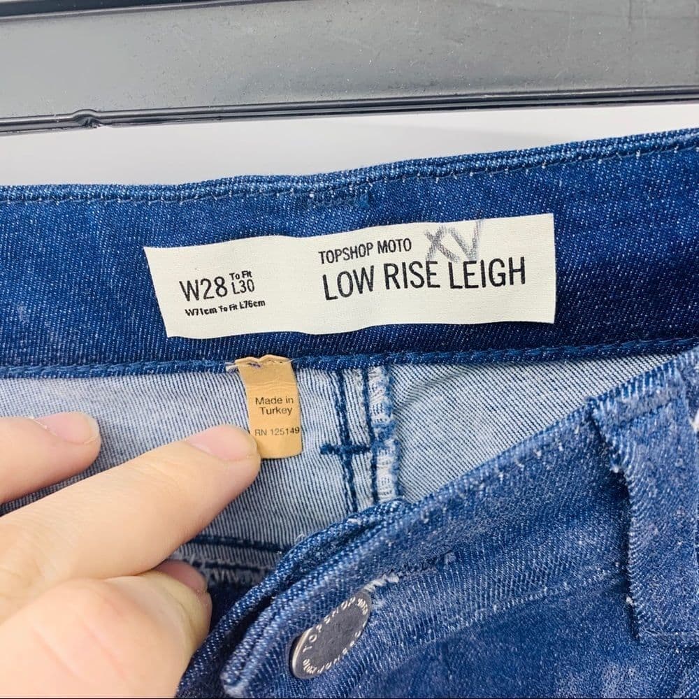 TopShop‎ Moto Low Rise Leigh Waxed Denim Sz 28 - Thumbnail 3