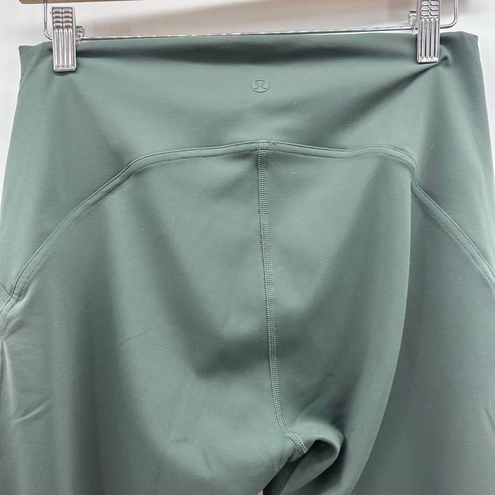 Lululemon Instill High-Rise Crop 23" in Smoked Spruce‎ Sz 10 - Thumbnail 4