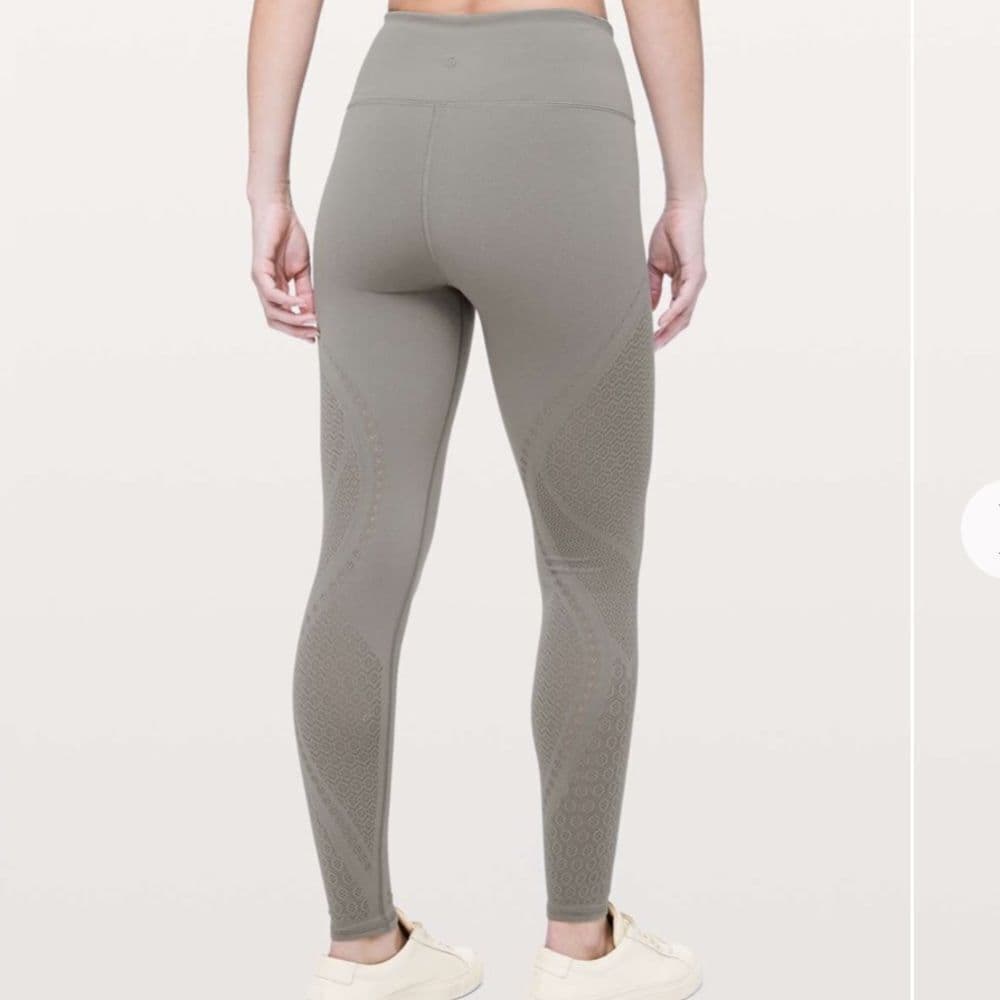 Lululemon Reveal Tight Mindful Motion in‎ Carbon Dust Sz 4 - Thumbnail 7