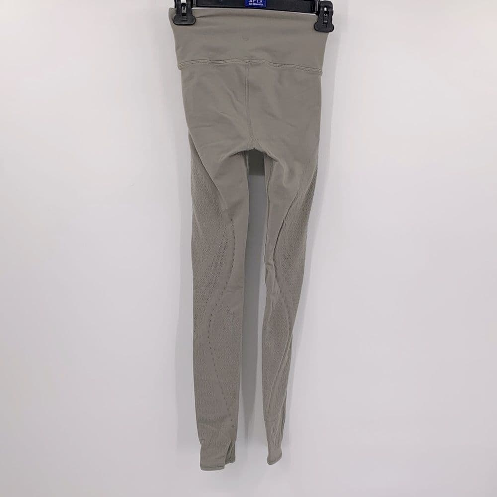 Lululemon Reveal Tight Mindful Motion in‎ Carbon Dust Sz 4 - Thumbnail 2
