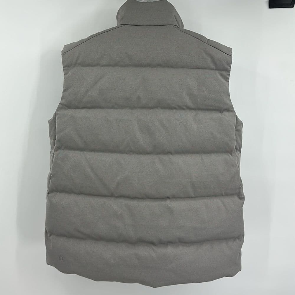 Lululemon Mens Wunder Puff Vest Tech Canvas NWT Sz‎ L Mid Warmth in Gull Gray - Thumbnail 4