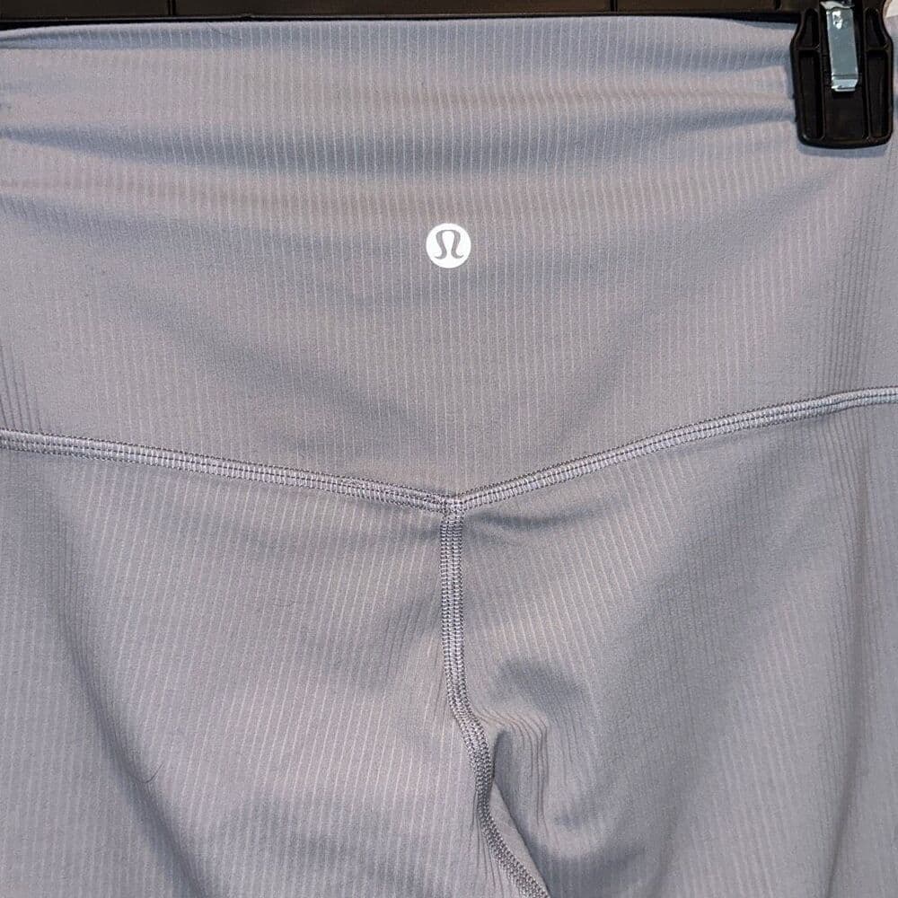 Lululemon Align‎ Ribbed High-Rise Crop 23" in Rhino Grey Sz 10 - Thumbnail 3