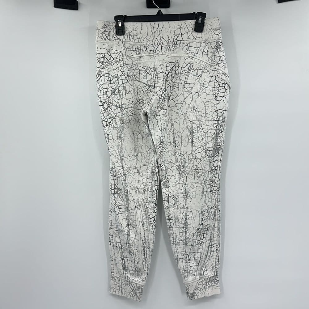 Lululemon Warm Down Jogger *7/8 Length in Thread Dye White Black Sz‎ 10 - Thumbnail 2