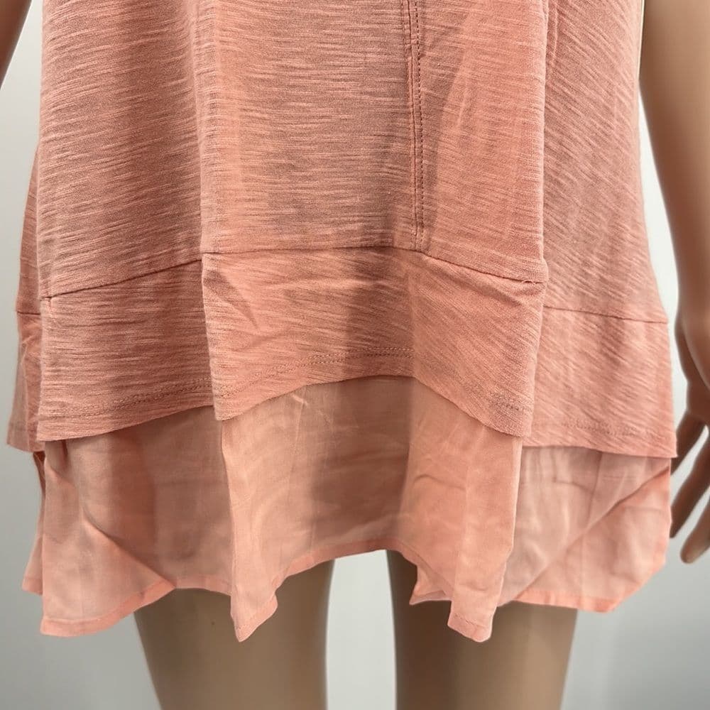 Two by Vince Camuto Coral Dusk Summer Breeze Tank‎ Sz Medium NWT - Thumbnail 3