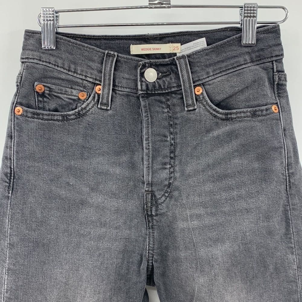 Levi’s Wedgie Skinny‎ Black Denim Sz 25 - Thumbnail 4