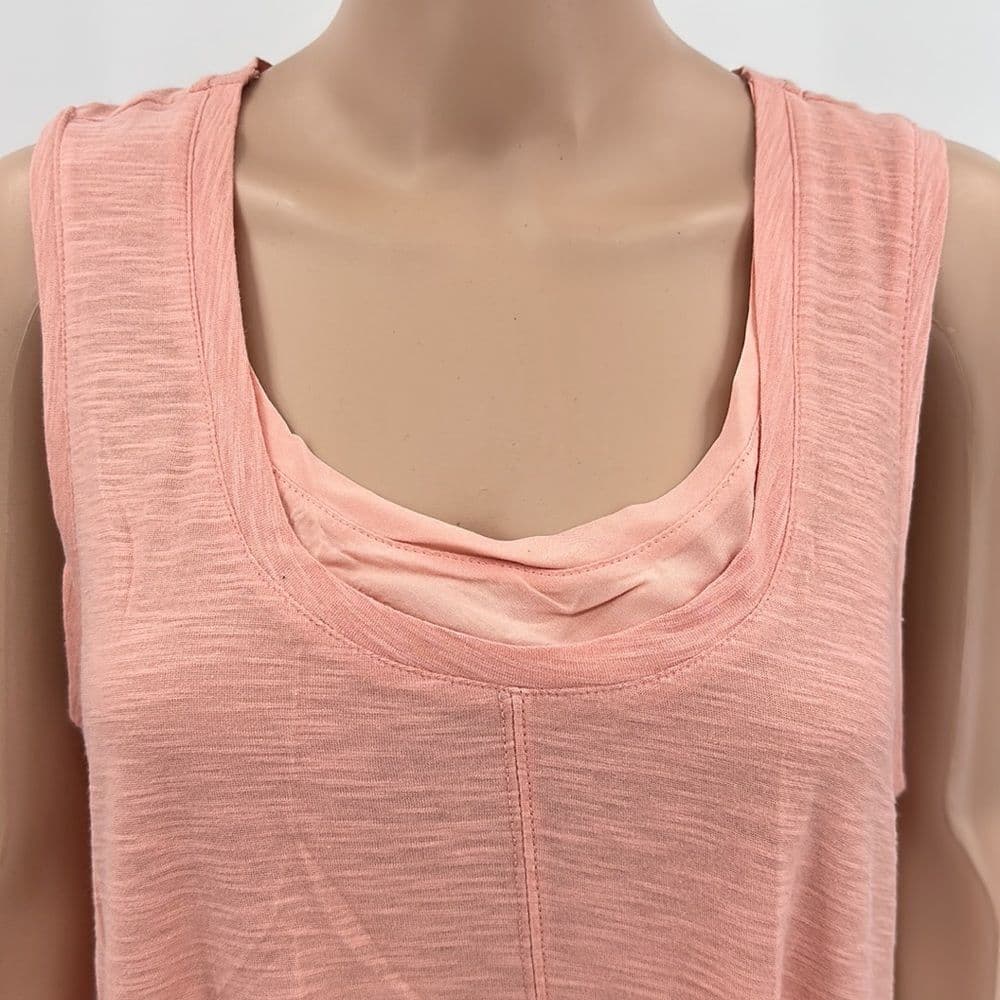 Two by Vince Camuto Coral Dusk Summer Breeze Tank‎ Sz Medium NWT - Thumbnail 2