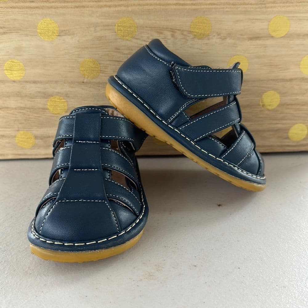 Alligator Squeaker Sandals Little Mae’s Boutique Sz 3