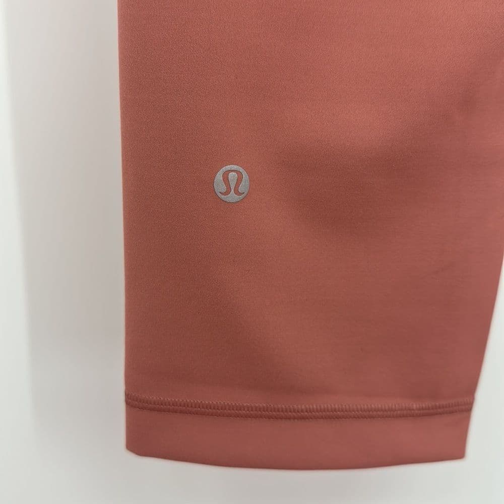 Lululemon Wunder‎ Train High Rise a crop 21” in Brier Rose Sz 10 - Thumbnail 5