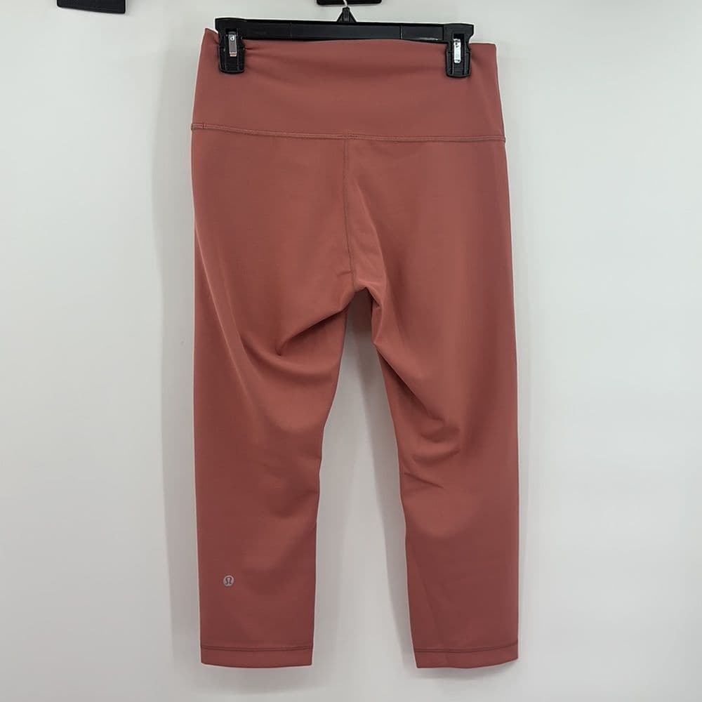 Lululemon Wunder‎ Train High Rise a crop 21” in Brier Rose Sz 10 - Thumbnail 4
