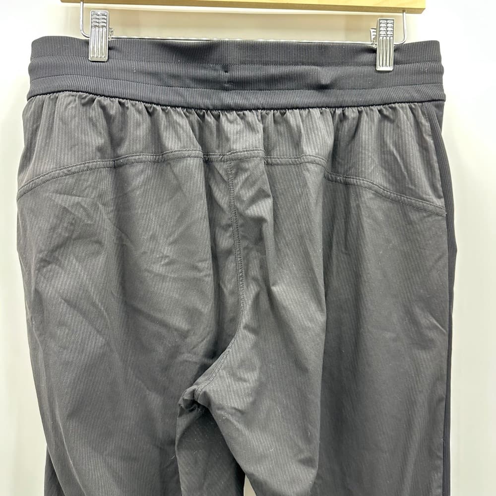 Lululemon Beyond the Studio Joggers‎ in Black Size 10 - Thumbnail 4