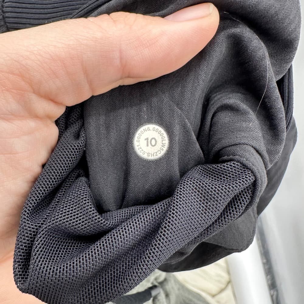 Lululemon Beyond the Studio Joggers‎ in Black Size 10 - Thumbnail 6