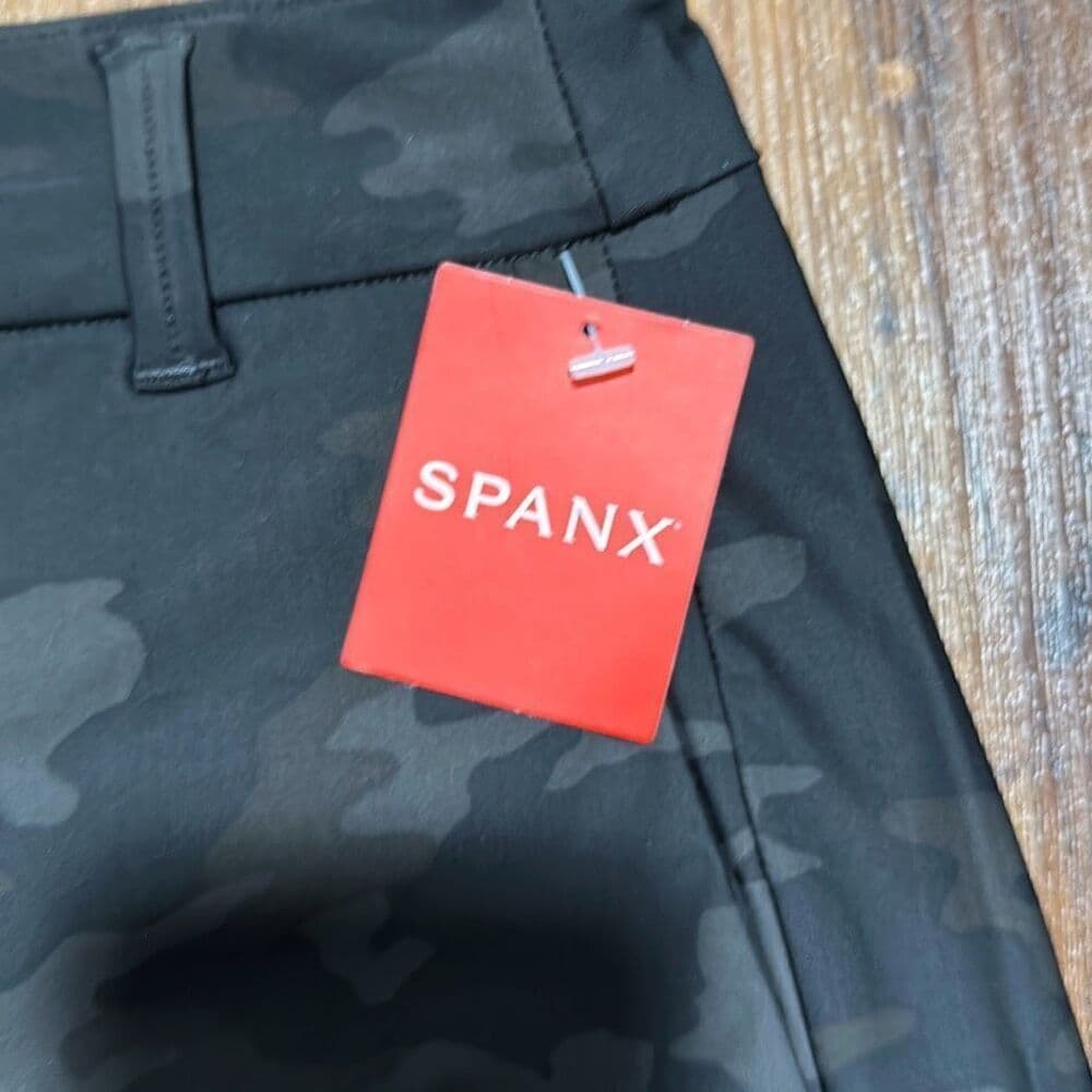 Spanx Sunshine‎ Short 6” Sz S NWT - Thumbnail 4