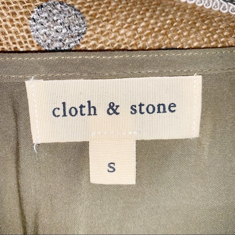 Cloth & Stone Cold Shoulder Olive Green‎ Top - Thumbnail 5