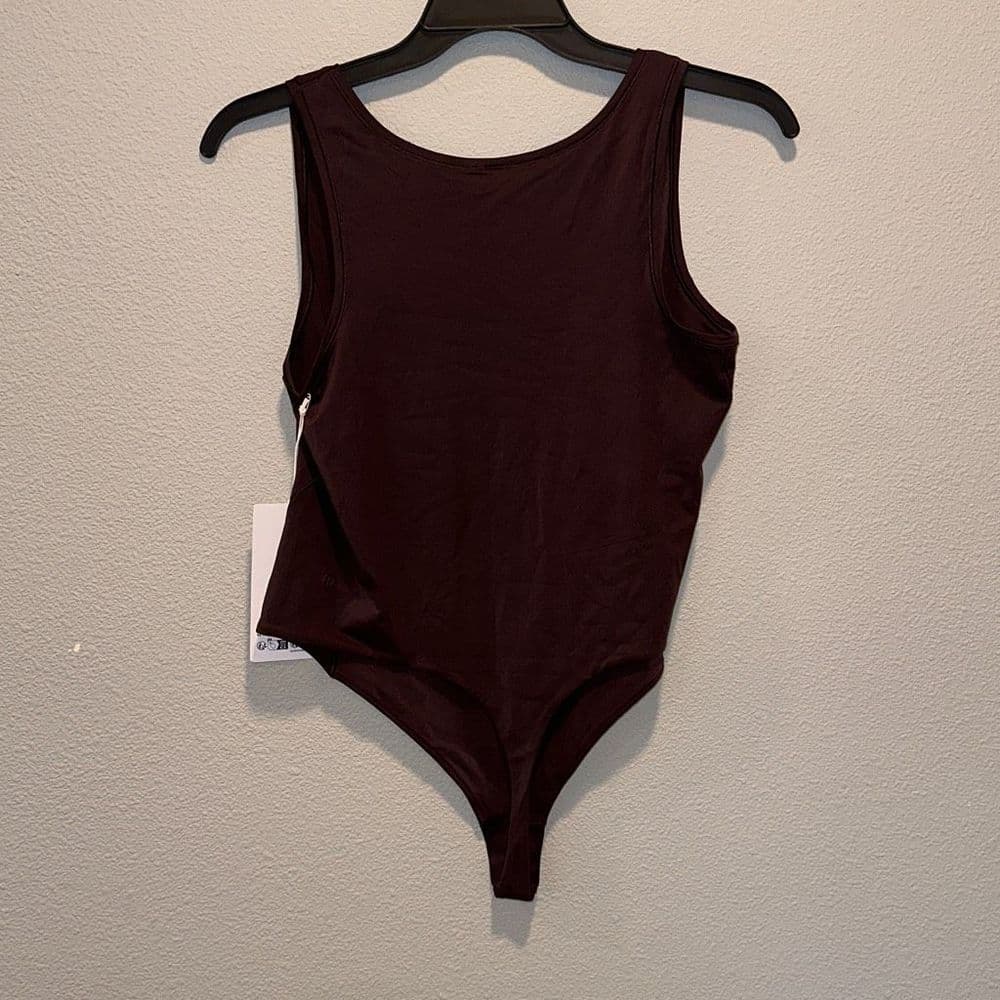 Lululemon Nulu Square Neck‎ Sleeveless Bodysuit in French Press NWT Sz XL - Thumbnail 6