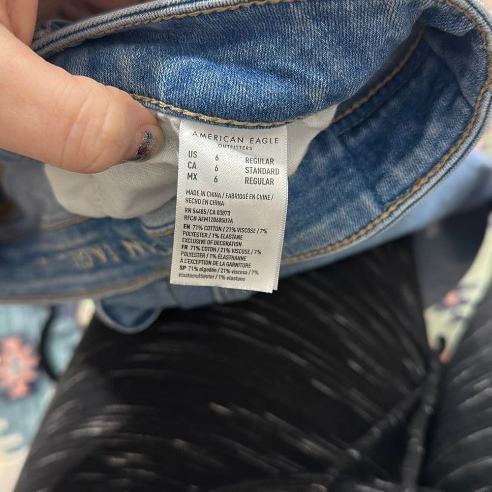 American Eagle Hi-Rise Jegging Crop Distressed Sz‎ 6 Reg - Thumbnail 8