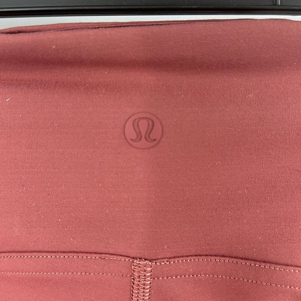 Lululemon InStill High-Rise Tight 25” in Smoky Red Sz‎ 8 - Thumbnail 3