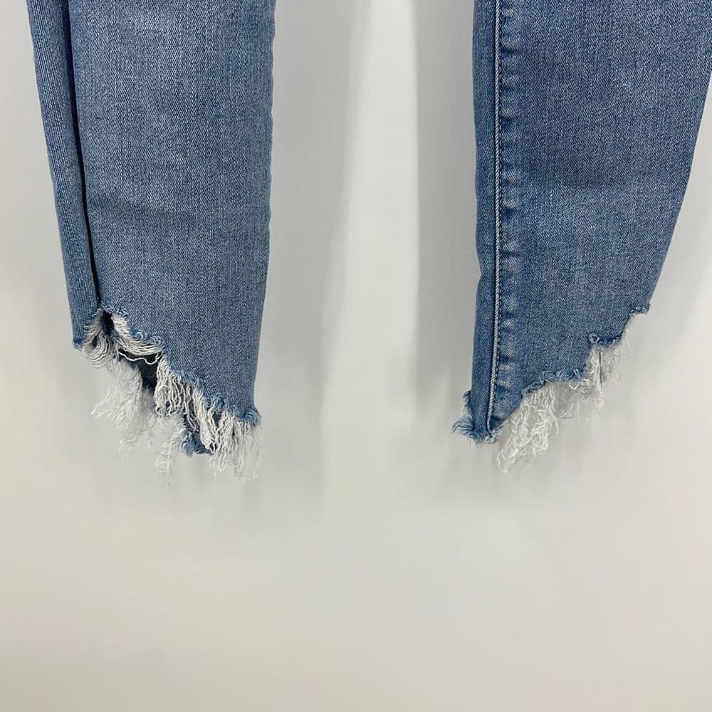 American Eagle Hi-Rise Jegging Crop Distressed Sz‎ 6 Reg - Thumbnail 4