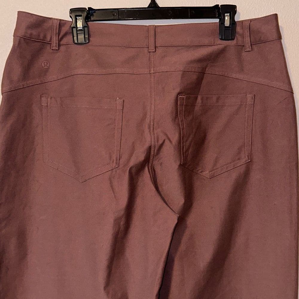 Lululemon City Sleek 5 Pocket High-Rise Wide-Leg Pant Full Length *Light Utilite - Thumbnail 4