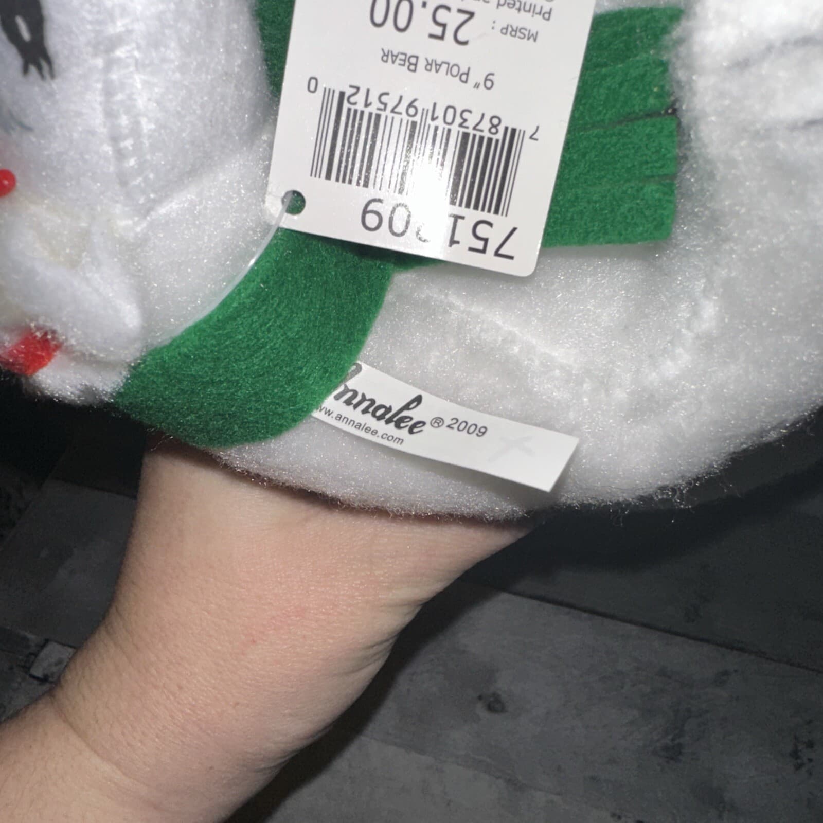 Annalee 2009 Polar Bear with Santa Hat 9" White Christmas Dolls 751209 - Thumbnail 6