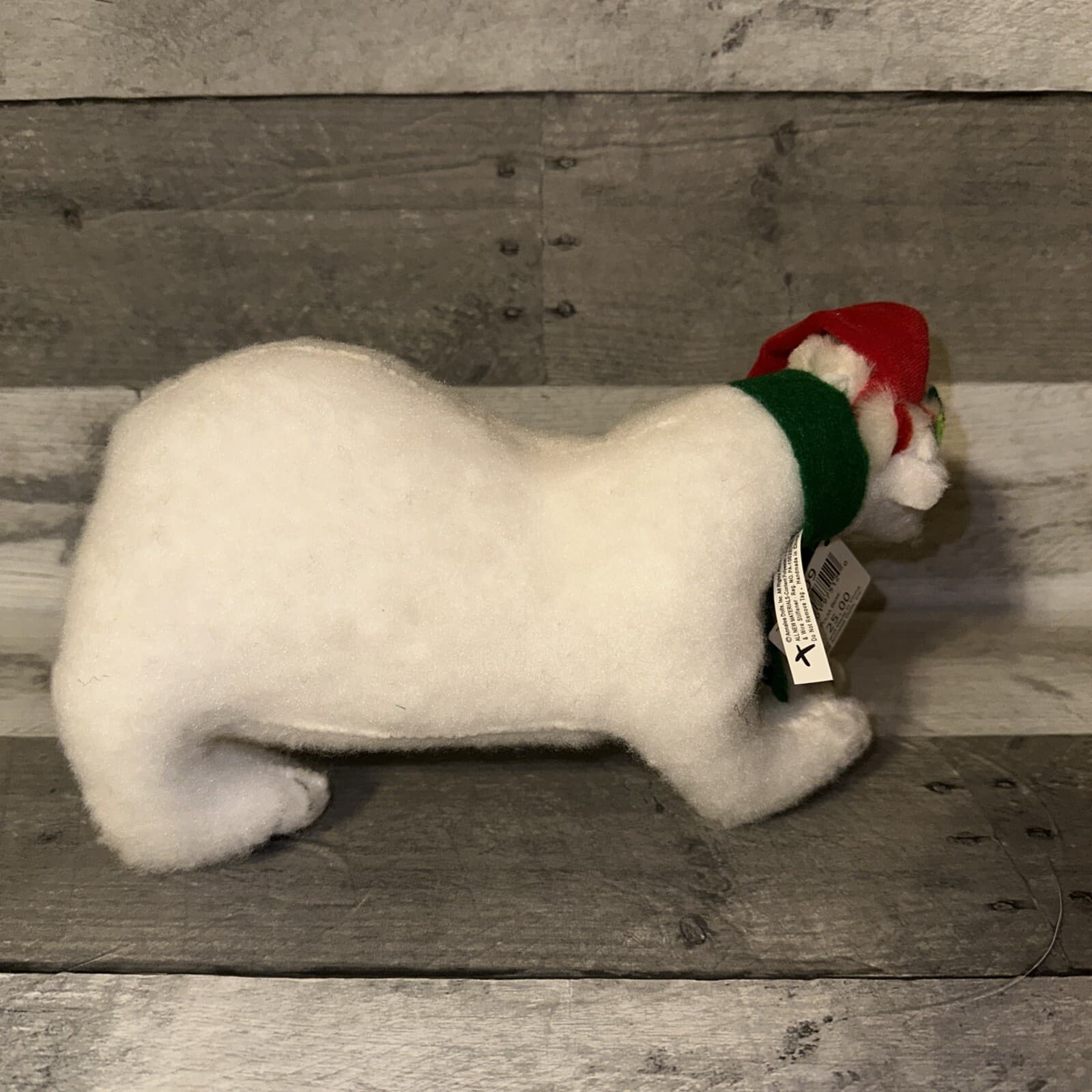 Annalee 2009 Polar Bear with Santa Hat 9" White Christmas Dolls 751209 - Thumbnail 4