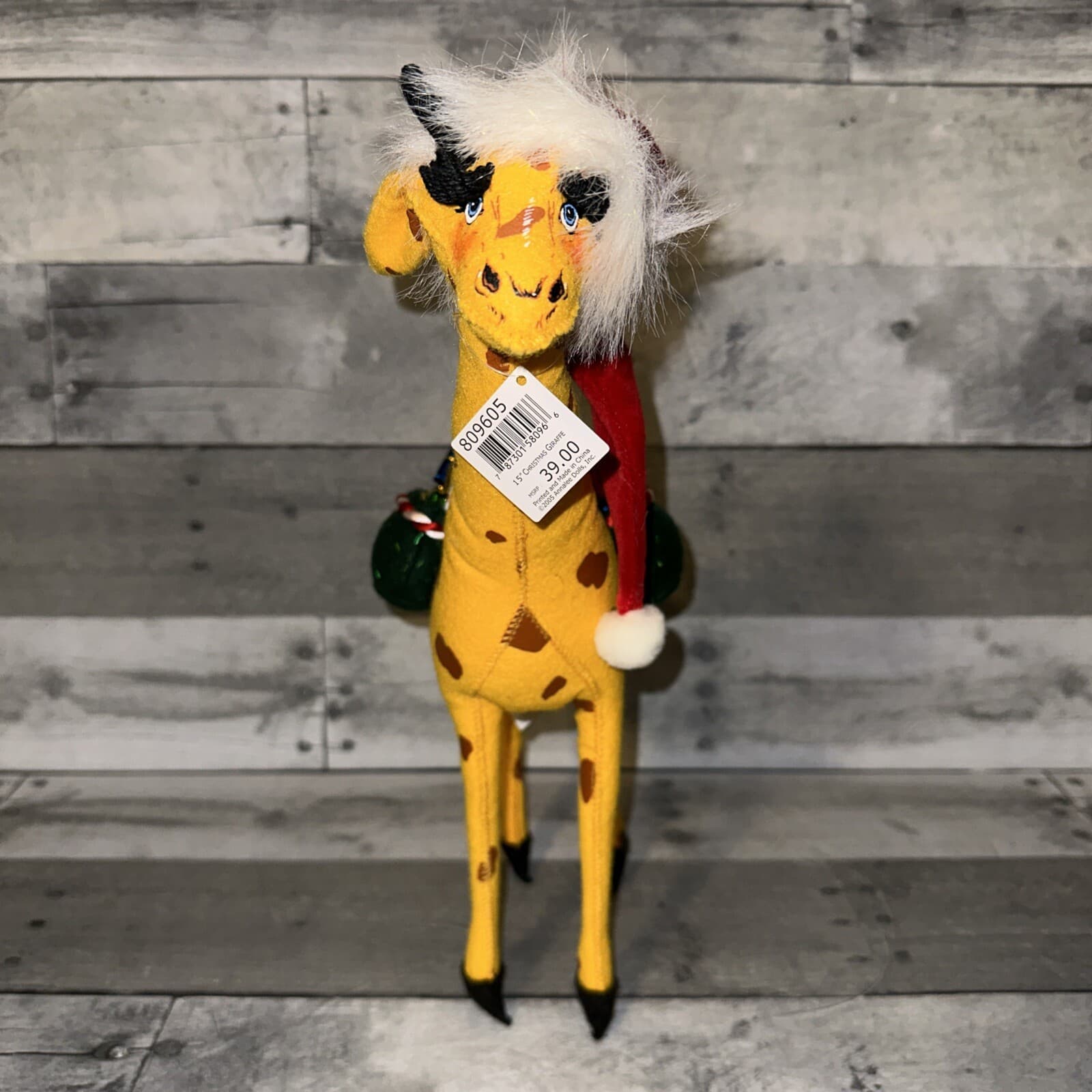 ANNALEE 2005 15" CHRISTMAS GIRAFFE WITH GIFTS! 809605 LARGE & COLORFUL! - Thumbnail 3