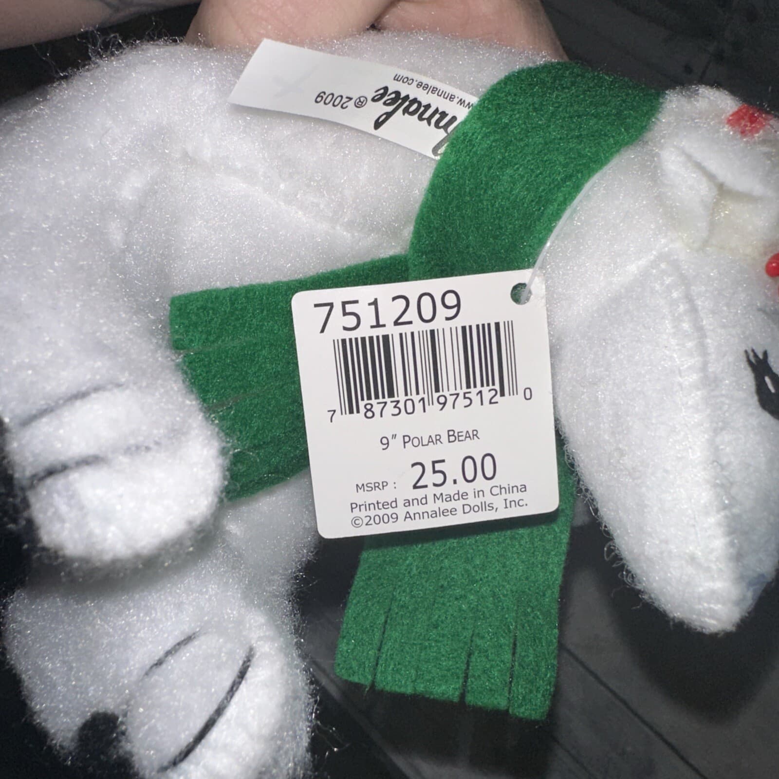 Annalee 2009 Polar Bear with Santa Hat 9" White Christmas Dolls 751209 - Thumbnail 8