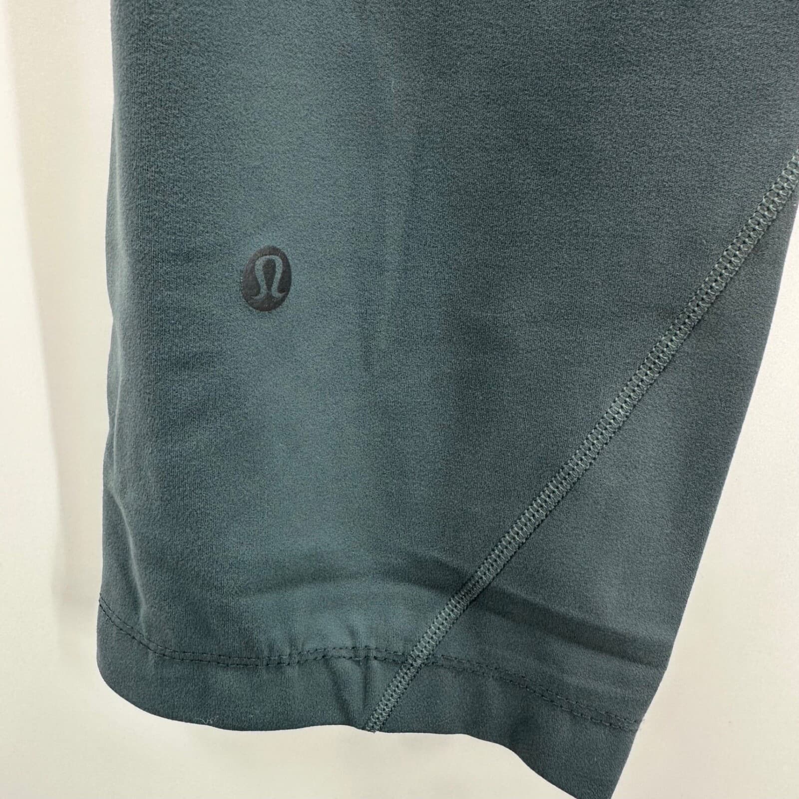 Lululemon Lab Nulu Yoga Tight 25" in Sea Steel Size 10 - Thumbnail 4