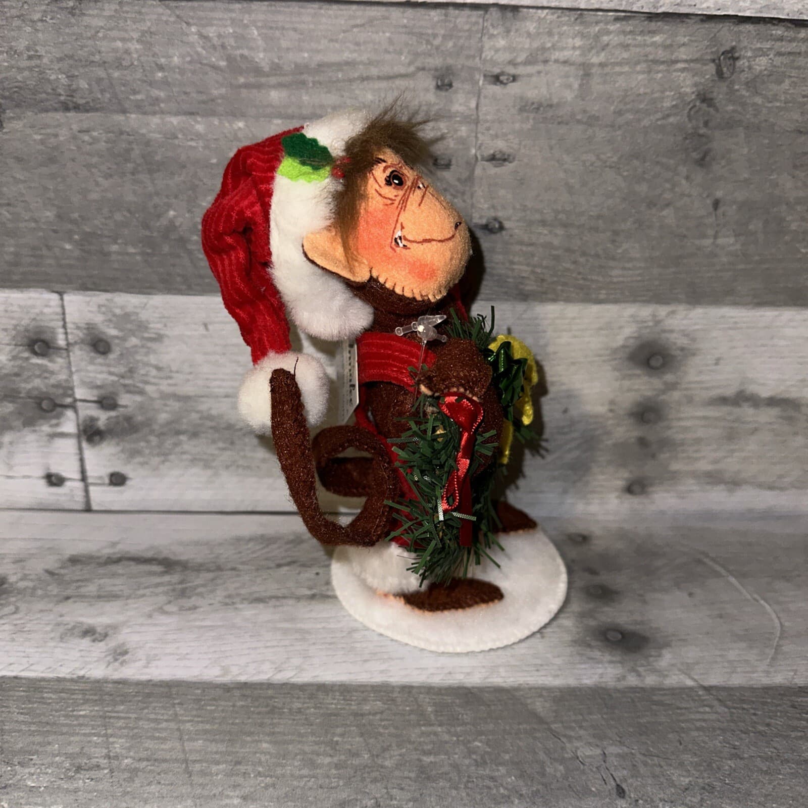 Annalee 7" Classic Santa Monkey in Overalls & Wreath of Bananas 2009 75030 New - Thumbnail 2
